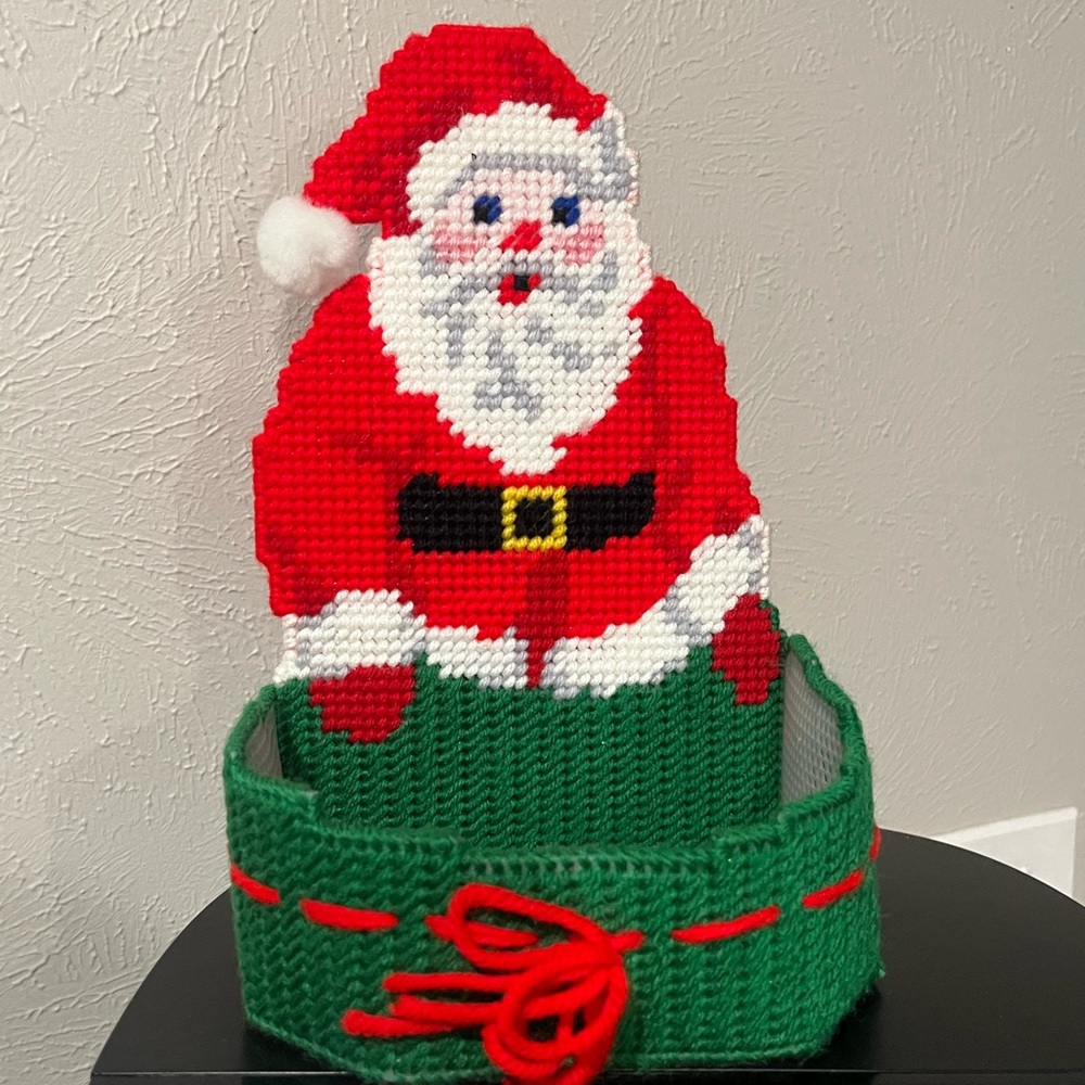 Festive Santa Claus Knit Decoration